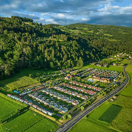 مكان تخييم Albatross Mobile Homes On Bella Austria 3*
