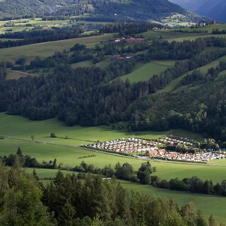 Albatross Mobile Homes On Bella Austria 3* Санкт-Петер-ам-Каммерсберг