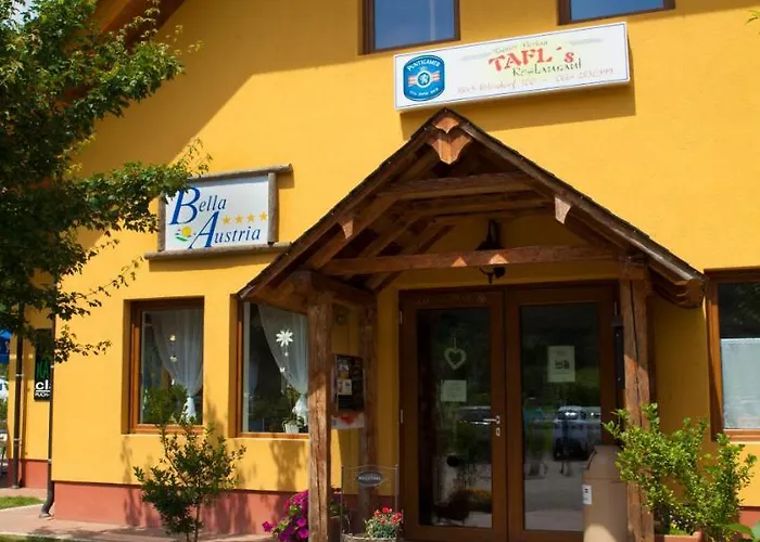 Albatross Mobile Homes On Bella Austria 3*